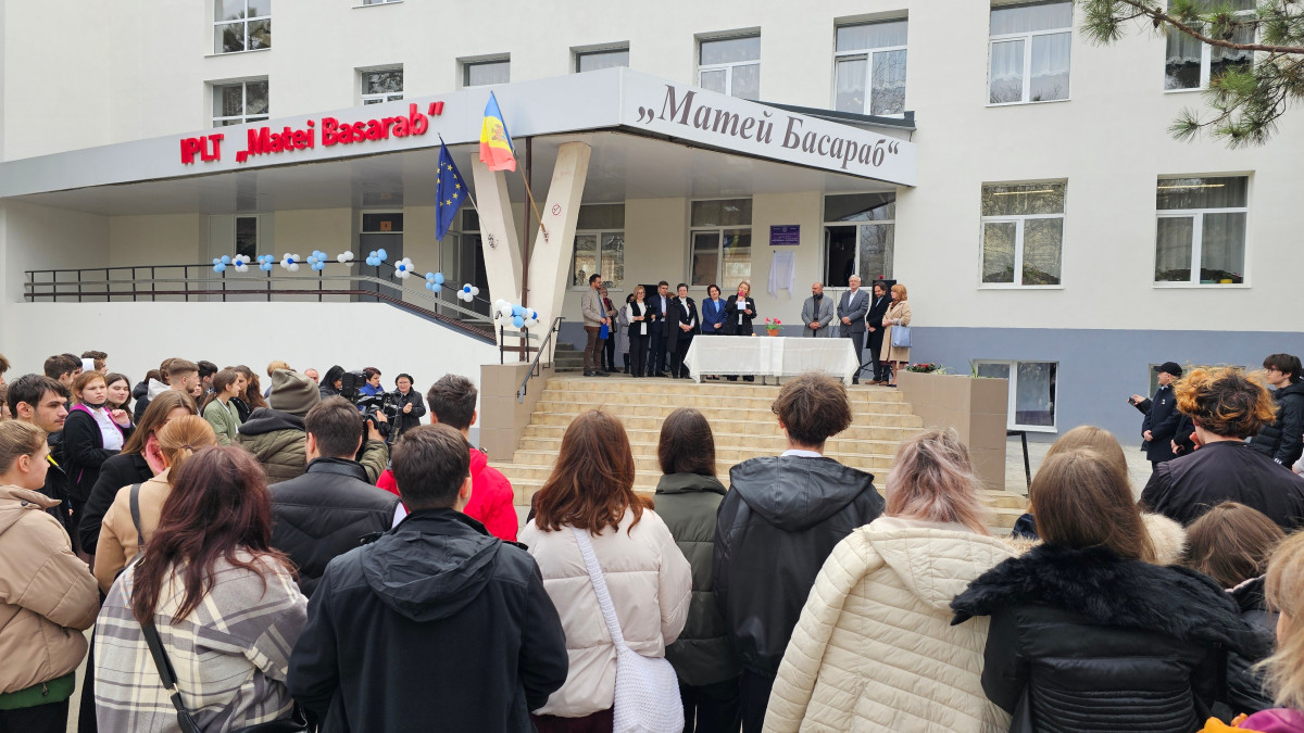 Cu suportul Republicii Cehe, au fost finalizate lucrările de eficientizare energetică la Liceul Teoretic „Matei Basarab”