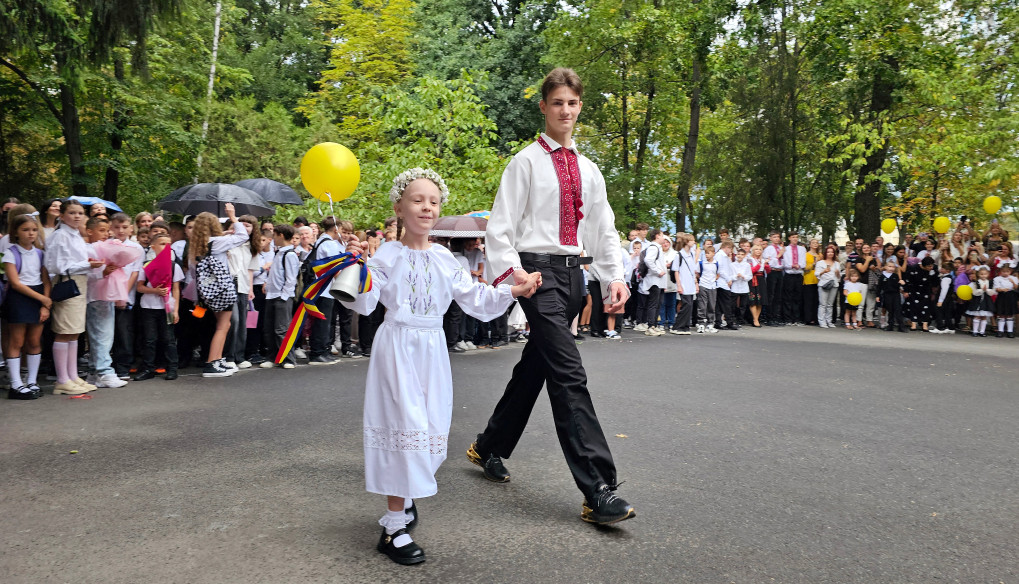  Інформація для батьків з України, що тимчасово перебувають в Республіці Молдова, щодо продовження чи початку навчання дітей школярів