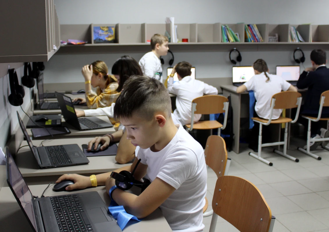 Delivering Education in Digital Areas for Learning (DEDAL)